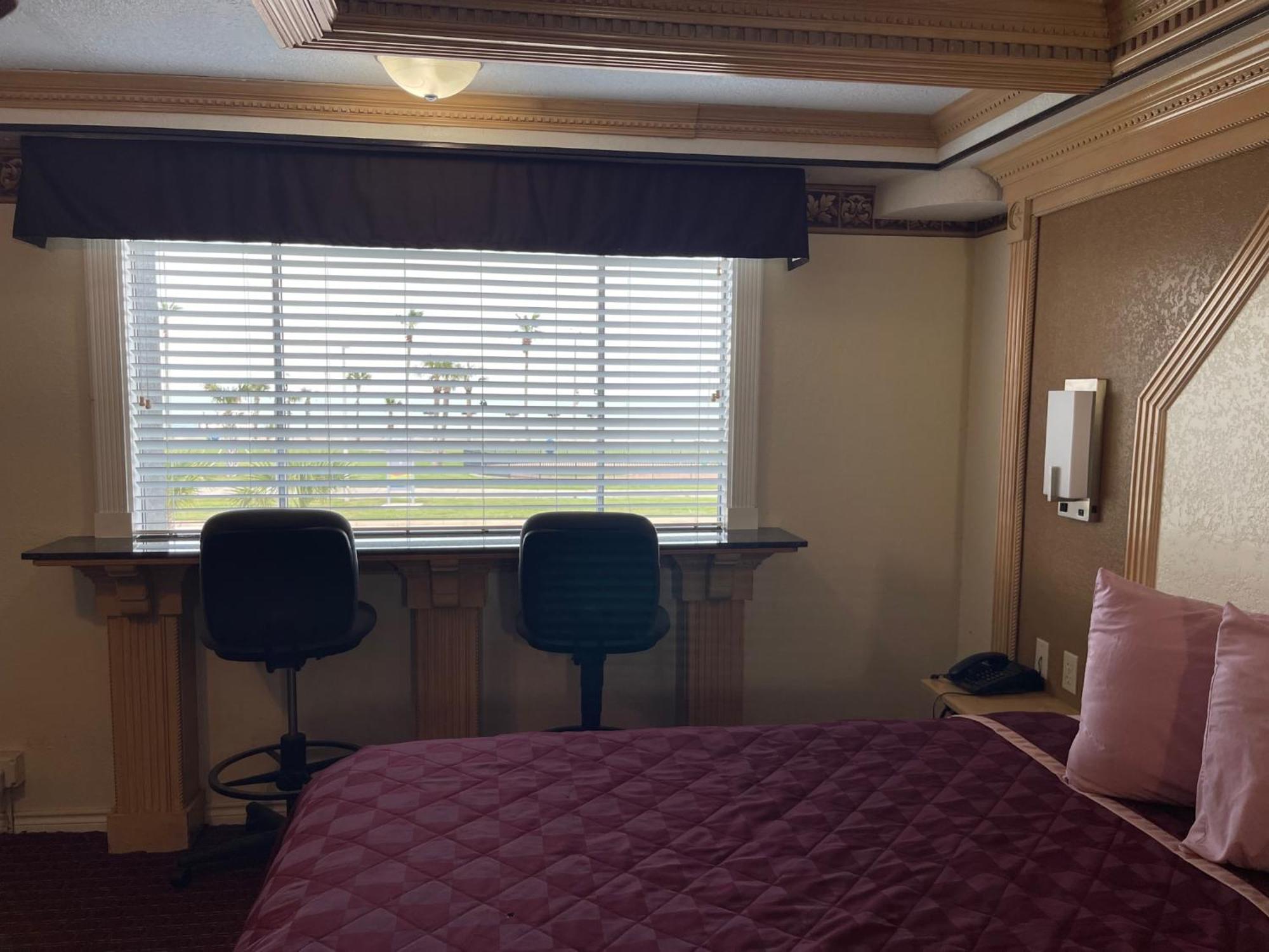 Budget Inn And Suites Корпус-Кристи Экстерьер фото